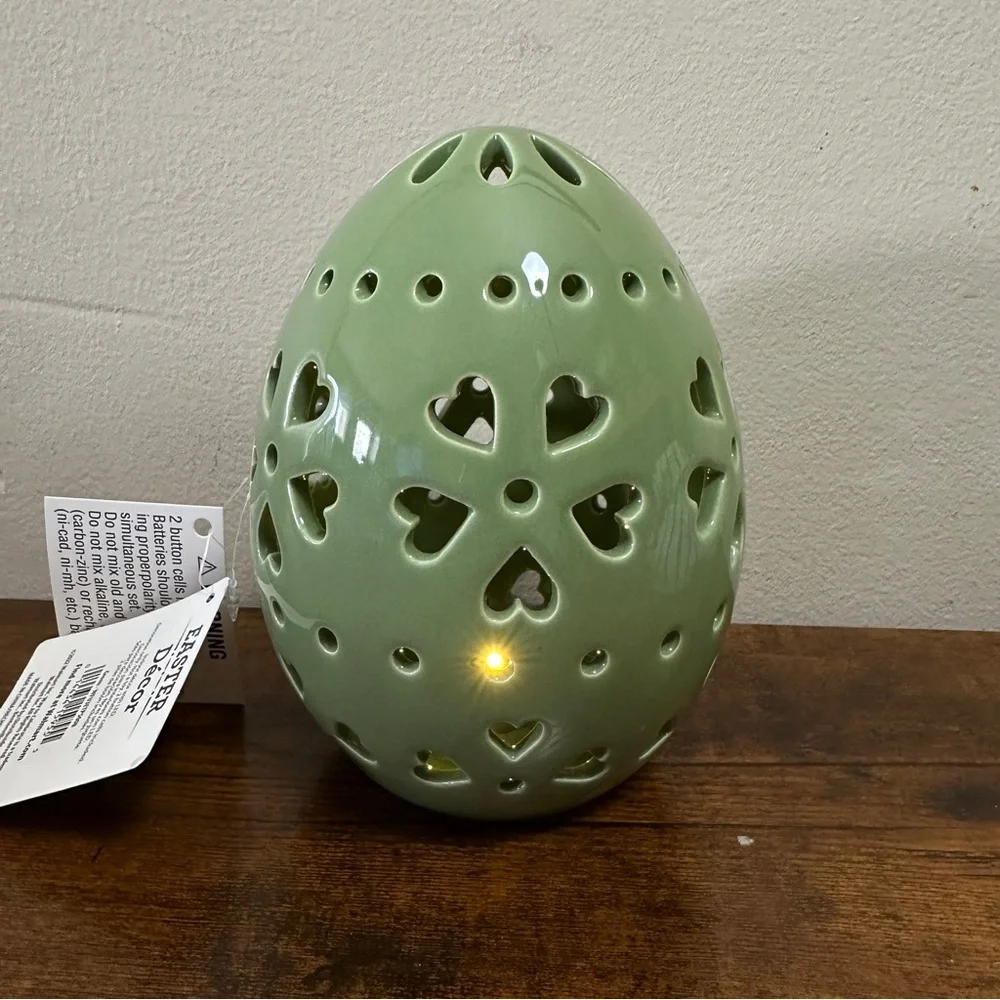 Ceramic Easter Egg Candle‎ Holder Lantern Green Heart Cutout Decor Spring Light